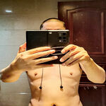 /photo/572288/四处晃荡的男人的情色世界/img_20220102_004501_edit_1021383745931648_1_1_small.jpg