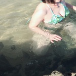 /photo/882548/老婆的泳装/7d796bee-6bef-454c-9357-b9ff7dc1d222_1_4_small.jpg