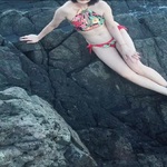 /photo/882548/老婆的泳装/f99f5f5f-885c-4191-909c-3ec9a611a73e_1_6_small.jpg