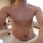 /photo/884993/自拍/qqphoto_1_1_small.jpg