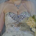 /photo/902610/自拍2/老婆婚纱20220618113729636_1_2_small.jpg