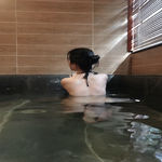 /photo/911493/老婆泡温泉/13377211291711284896_1_1_small.jpg